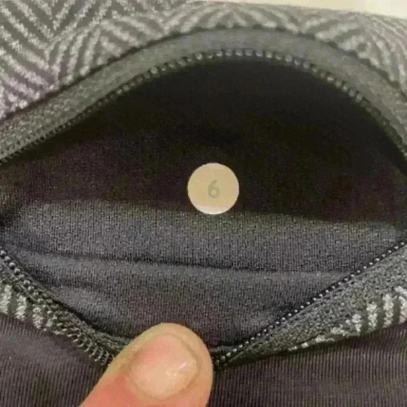 **Lululemon** Inspire Crop II - Luxtreme Herringbone in Heathered Black - Size 6 - Picture 9 of 9